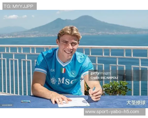 霍伊伦在曼联表现不佳但在那不勒斯赛季斩获9球3助攻引关注